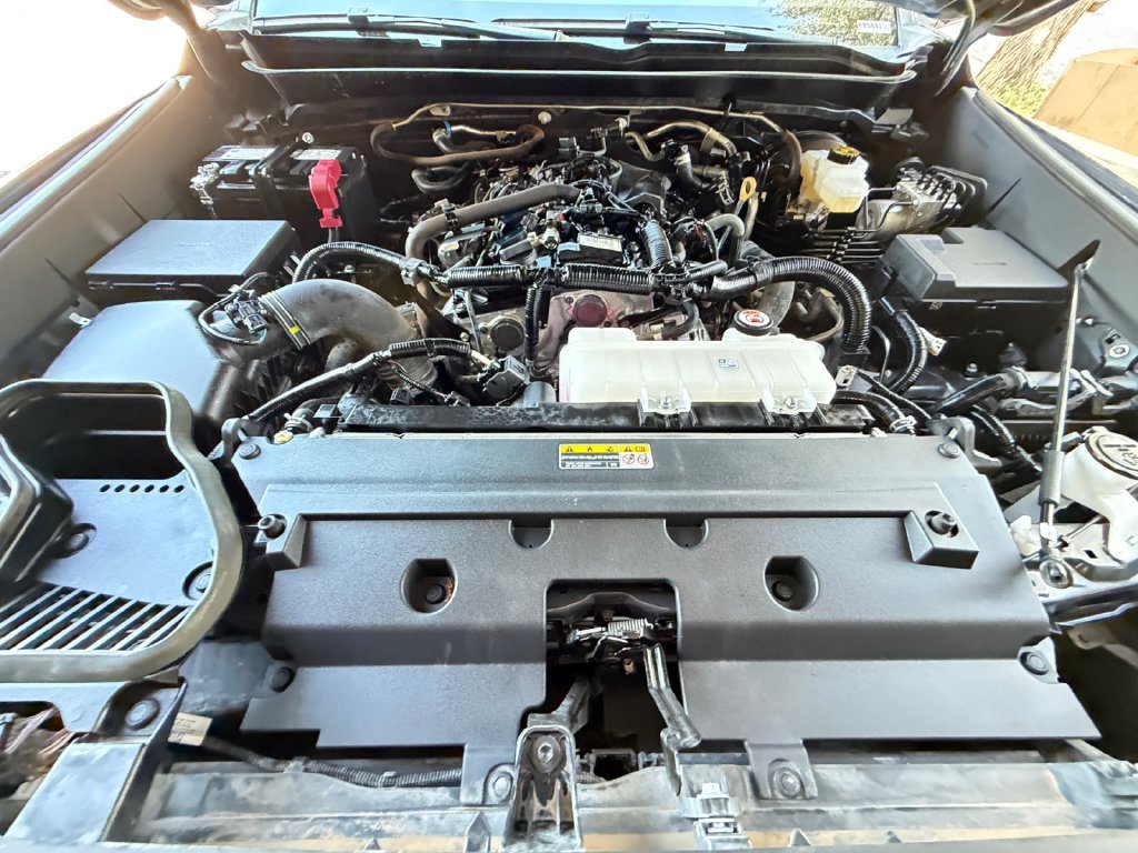 Used 2024  Toyota SR5 image 20