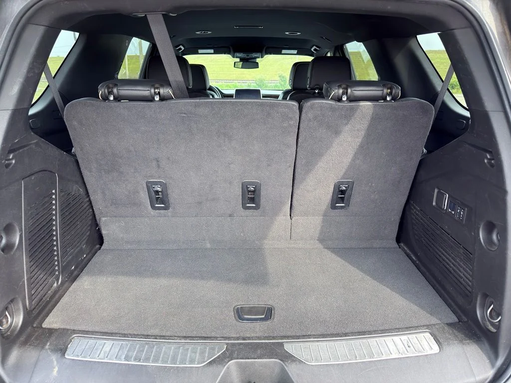 Used 2024 Black Chevrolet Premier image 32