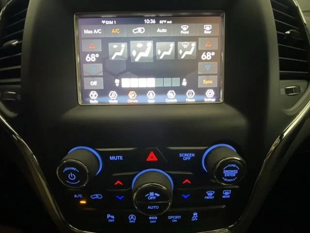 Used 2021 Gray Jeep Laredo E image 18