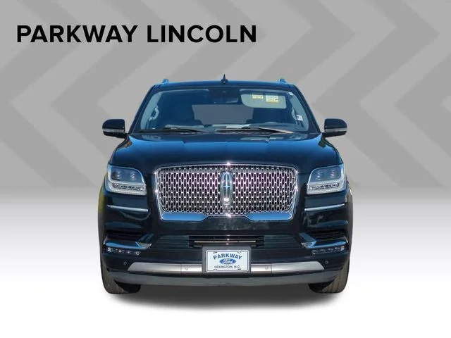 Used 2019 Black Lincoln Reserve image 8