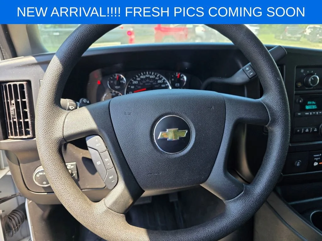 Used 2024 Summit White Chevrolet WT image 9