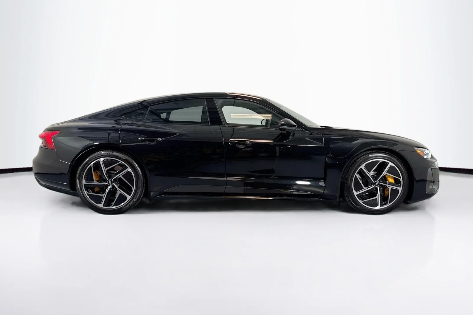 Used 2023 Black Audi  image 4