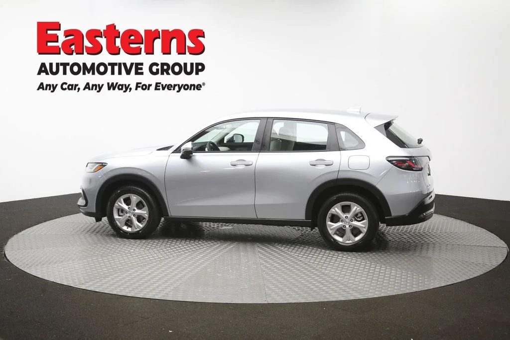 Used 2025 Silver Honda LX image 59