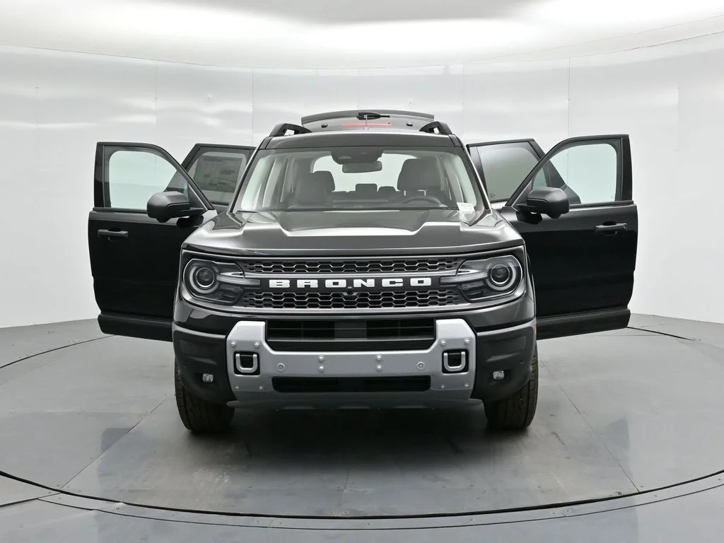 New 2025 Black Ford Badlands image 35