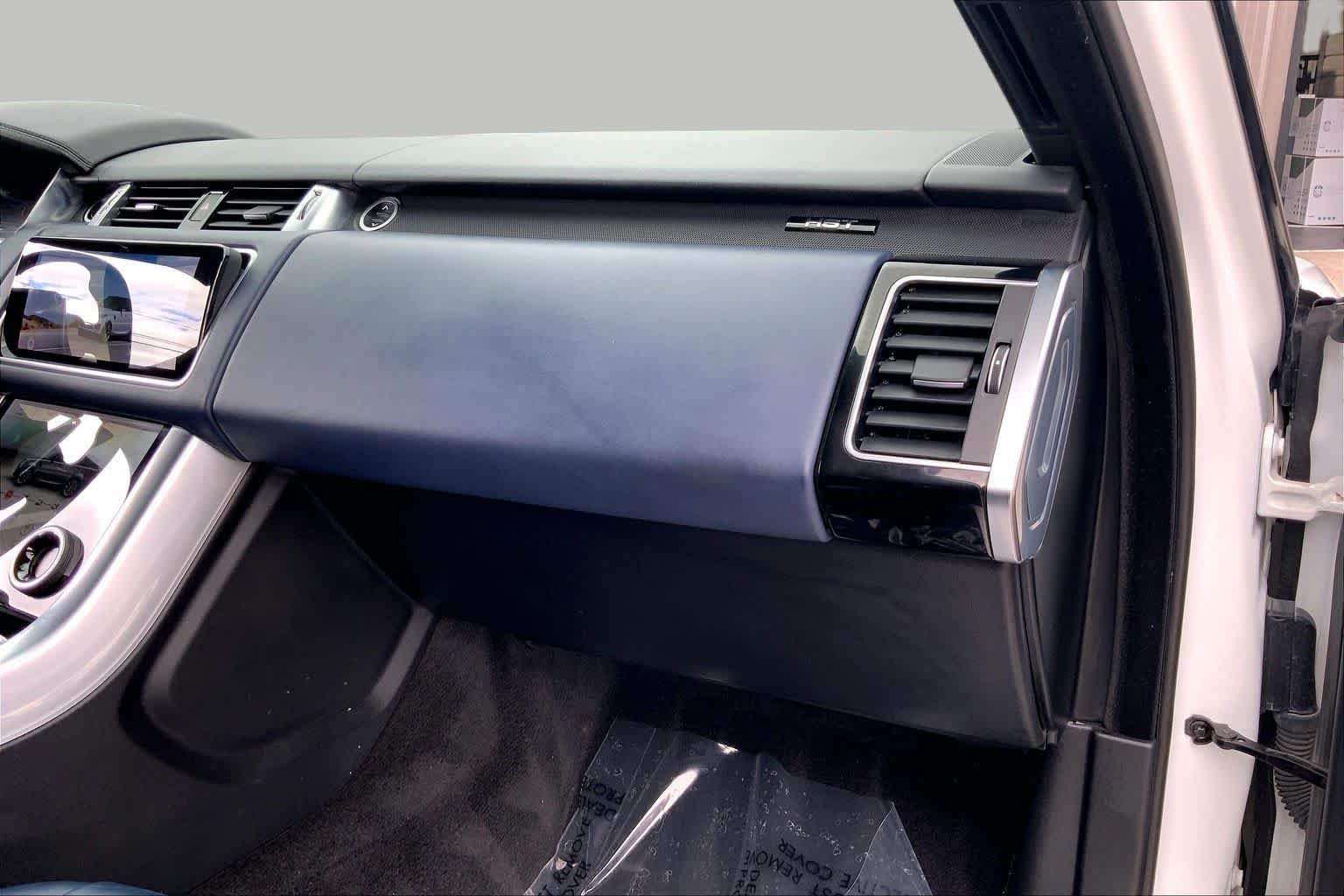 Used 2019 Fuji White Land Rover HST image 19