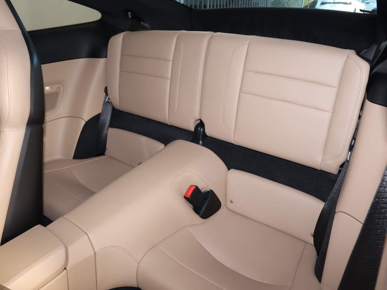 Used 2022 White Porsche Carrera image 19