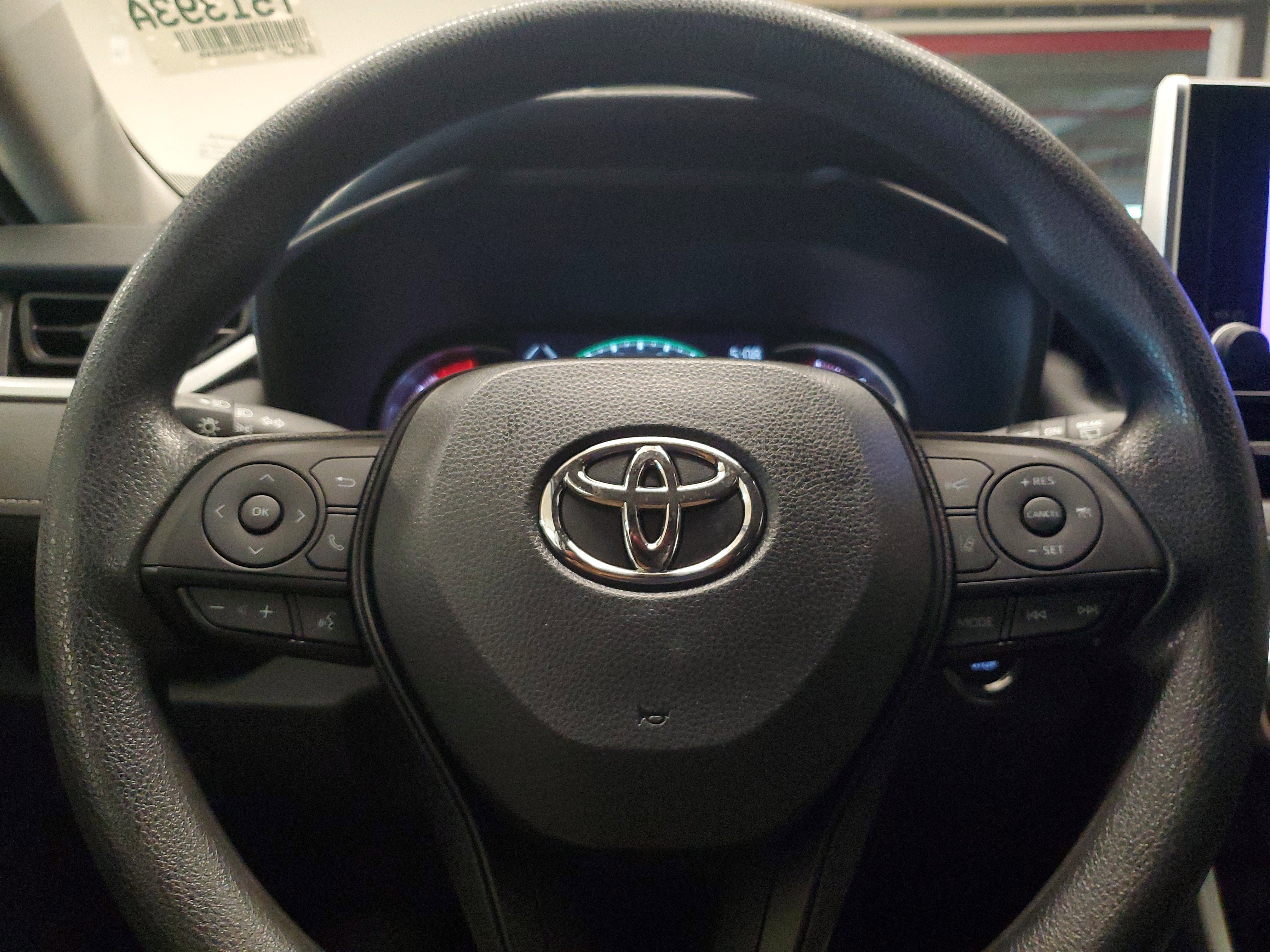 Used 2023 Ice Toyota XLE image 23