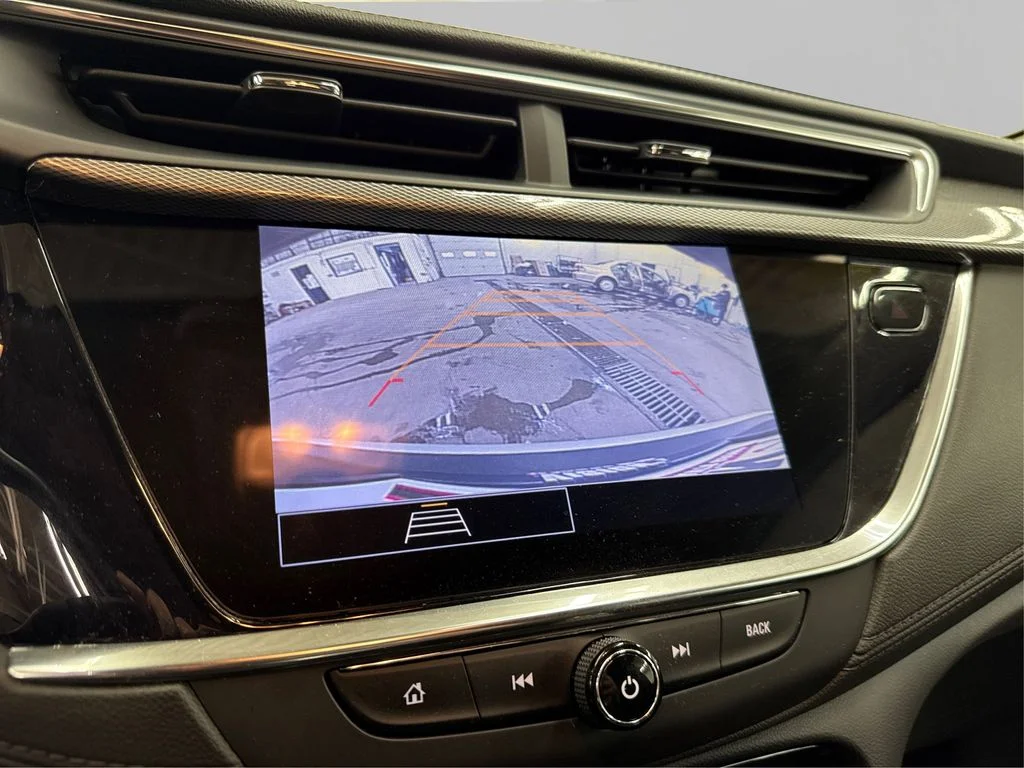 Used 2022 Red Buick Preferred image 33