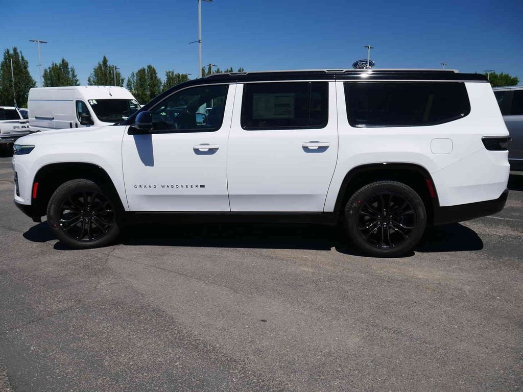 New 2026 Bright White Clear-Coat Exterior Paint Jeep Grand Wagoneer image 22