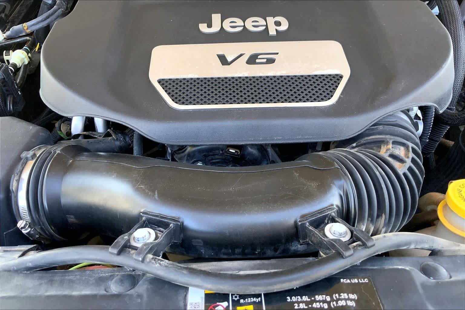 Certified Used 2017 Gobi Clearcoat Jeep Sport image 33