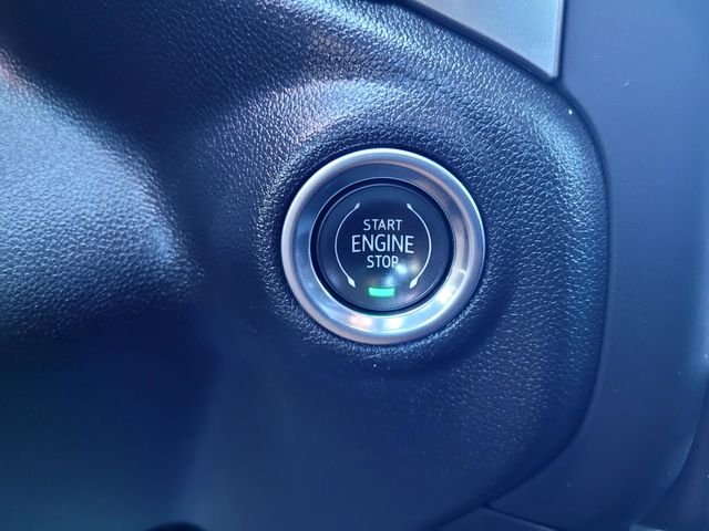 Used 2023 White Chevrolet Custom image 16