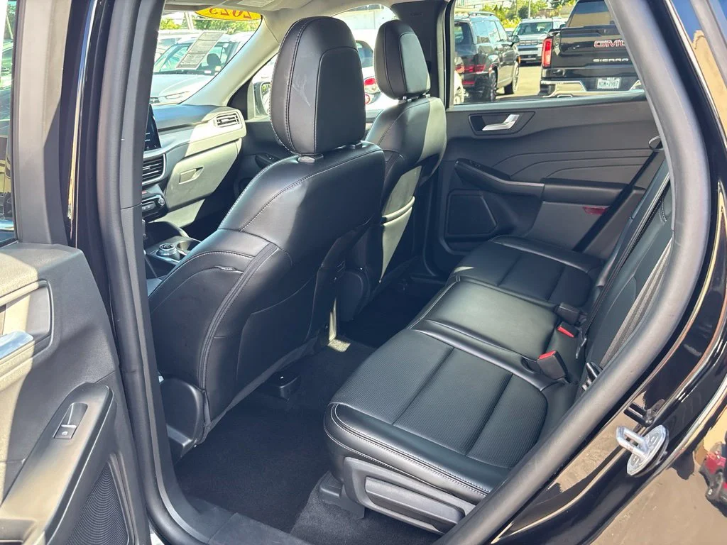 Used 2025 Black Ford Platinum image 22