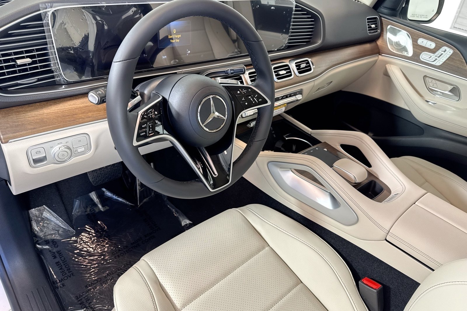 New 2026 Polar White Mercedes-Benz GLE 450 image 9