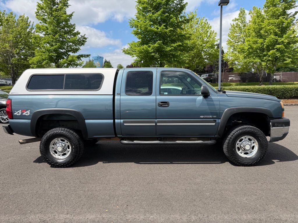 Used 2006 Blue Granite Metallic Chevrolet LT image 8