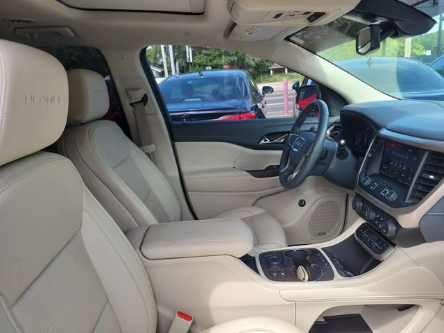 Used 2023 Silver GMC Denali image 36