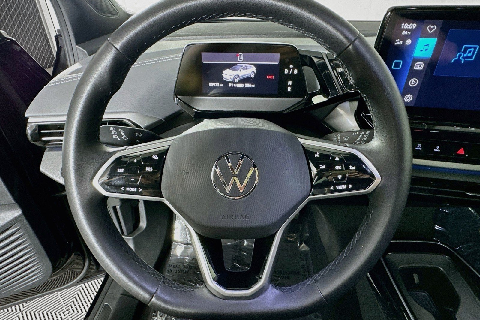 Used 2023 Deep Black Pearl Volkswagen Pro image 19