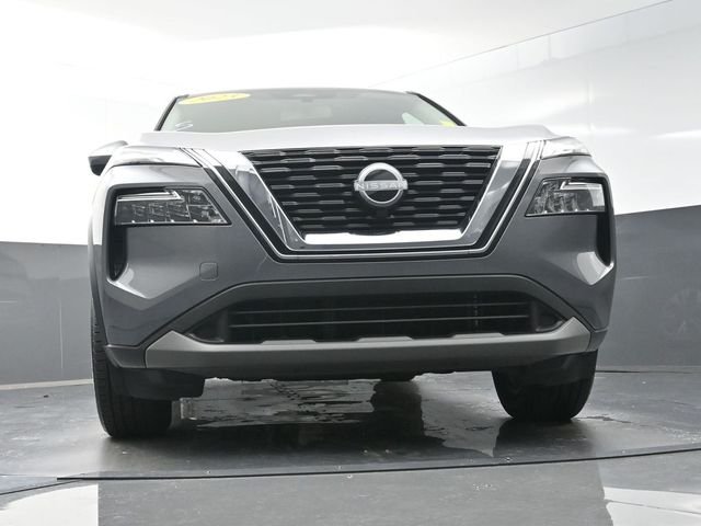 Used 2023 Gray Nissan SV image 34