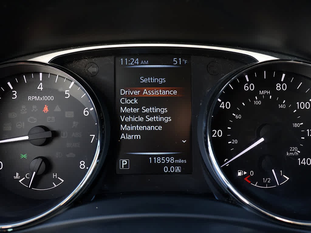 Used 2015 Brilliant Silver Nissan S image 15