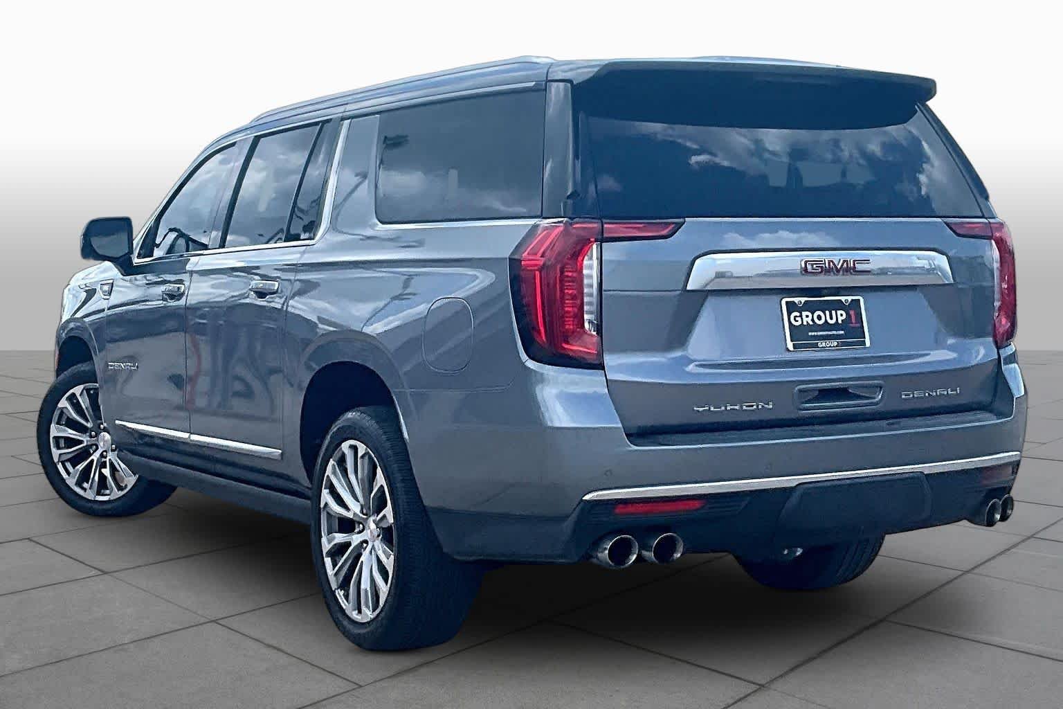 Used 2021 SATIN STEEL METALLIC GMC Denali image 12