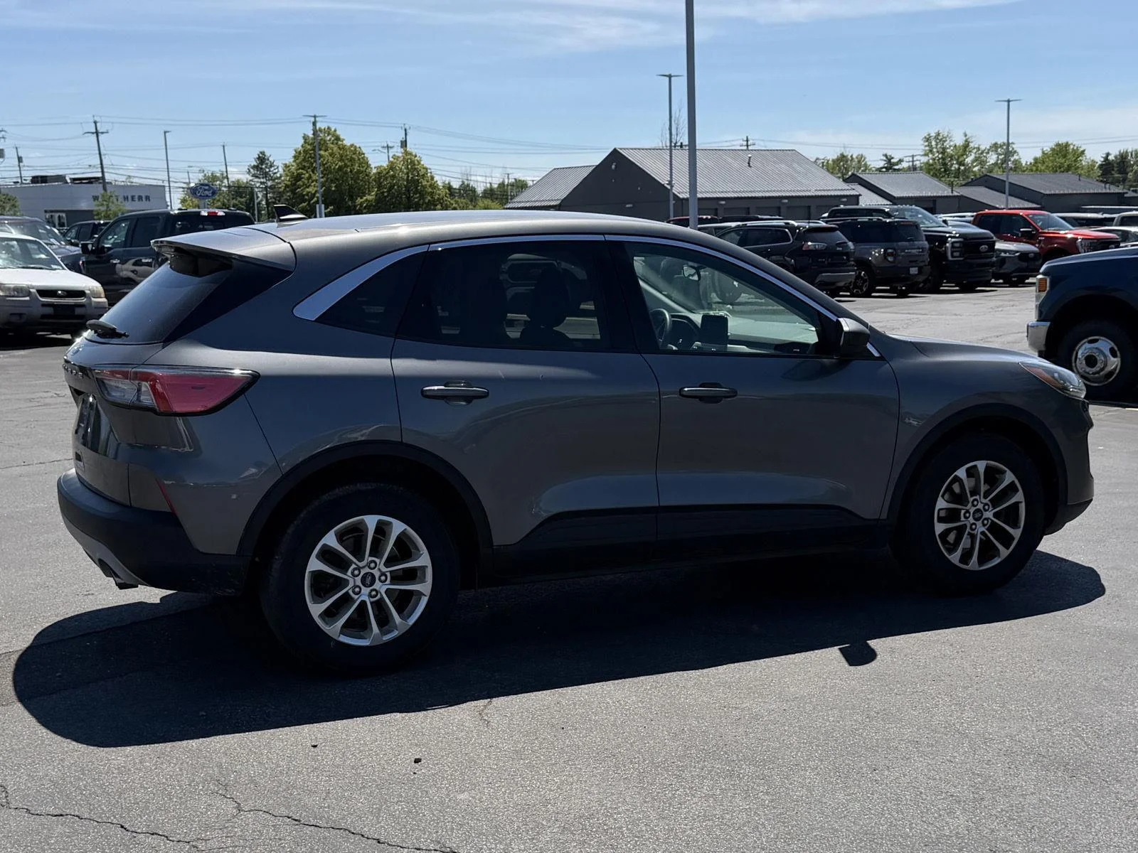 Used 2022 Carbonized Gray Ford SE image 6