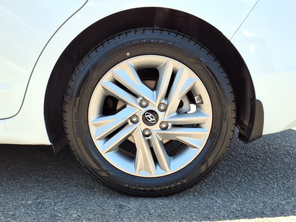 Used 2020 Quartz White Pearl Hyundai SEL image 20