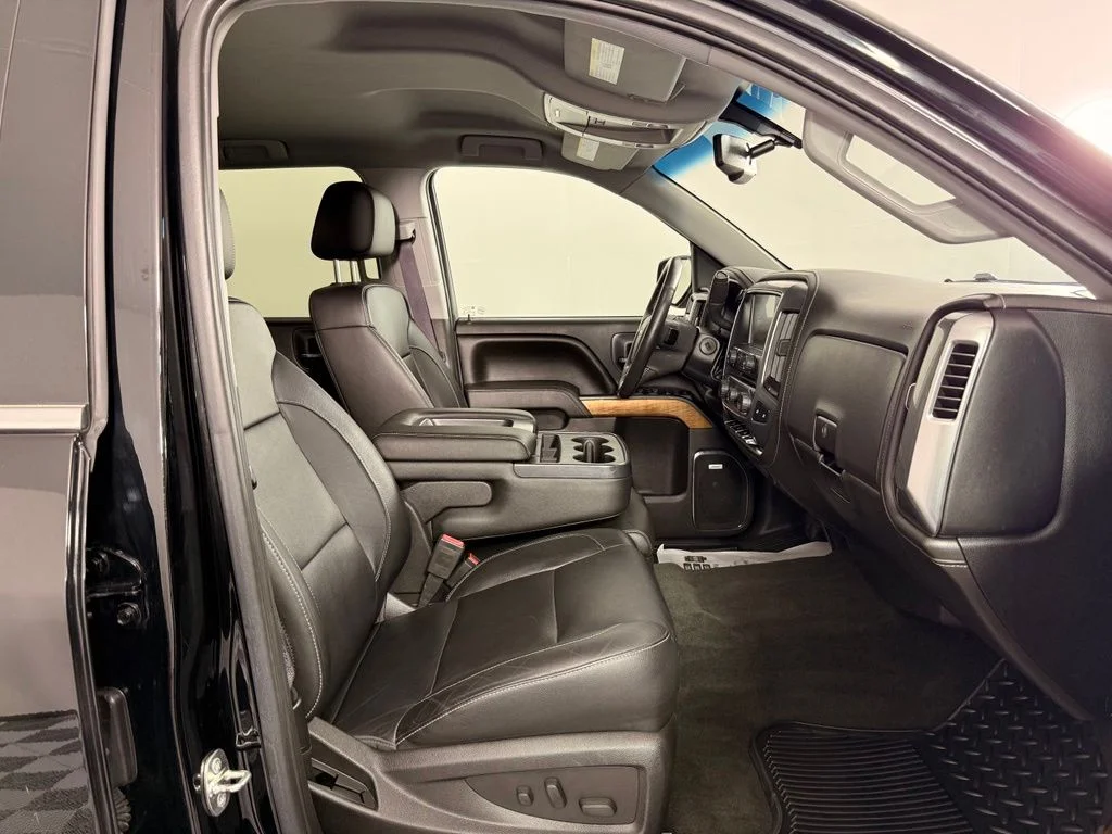 Used 2017 Black Chevrolet LTZ image 19