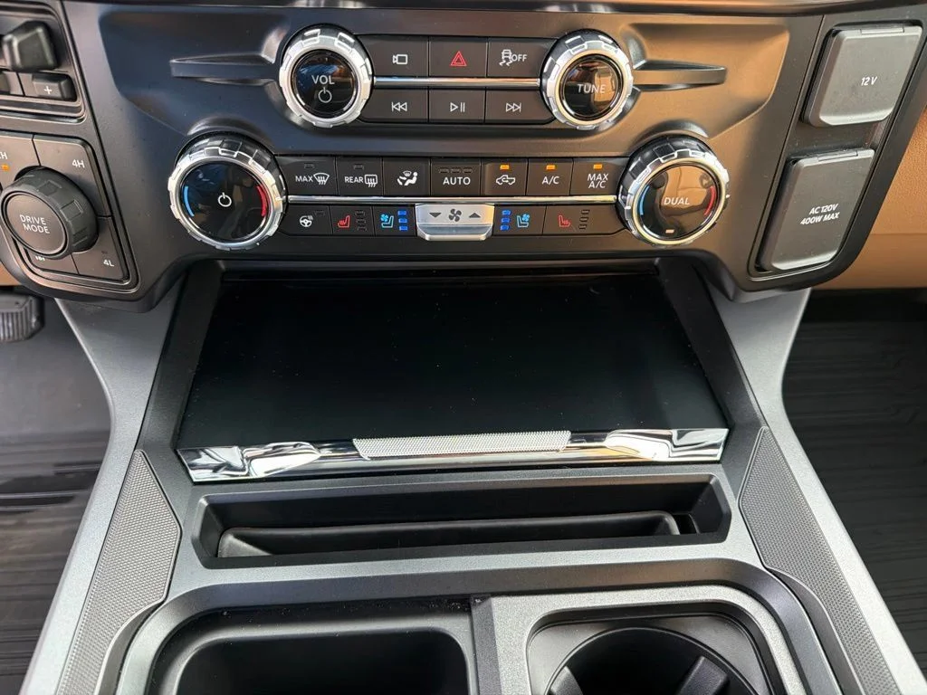 Certified Used 2026 Oxford White Ford Lariat image 24