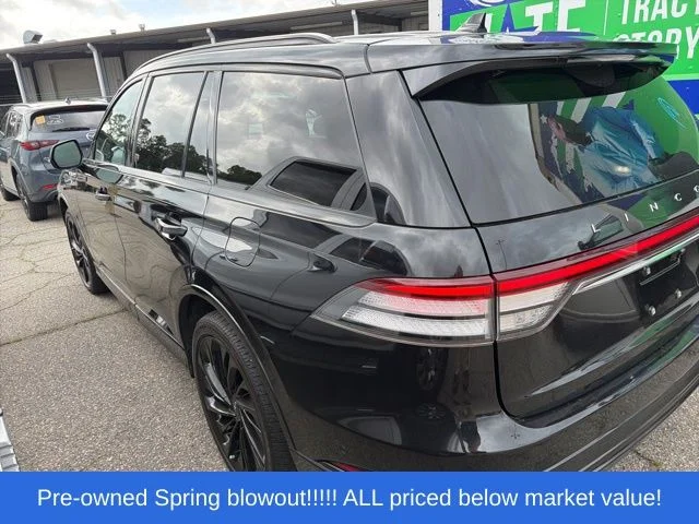 Used 2022 Black Lincoln Reserve image 3