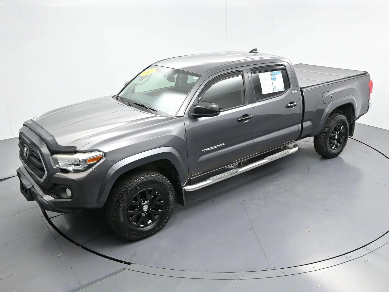 Used 2017 Magnetite Gray Metallic Toyota SR5 image 35