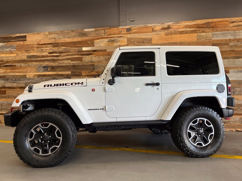 Used 2017 Bright White Clearcoat Jeep Rubicon image 17