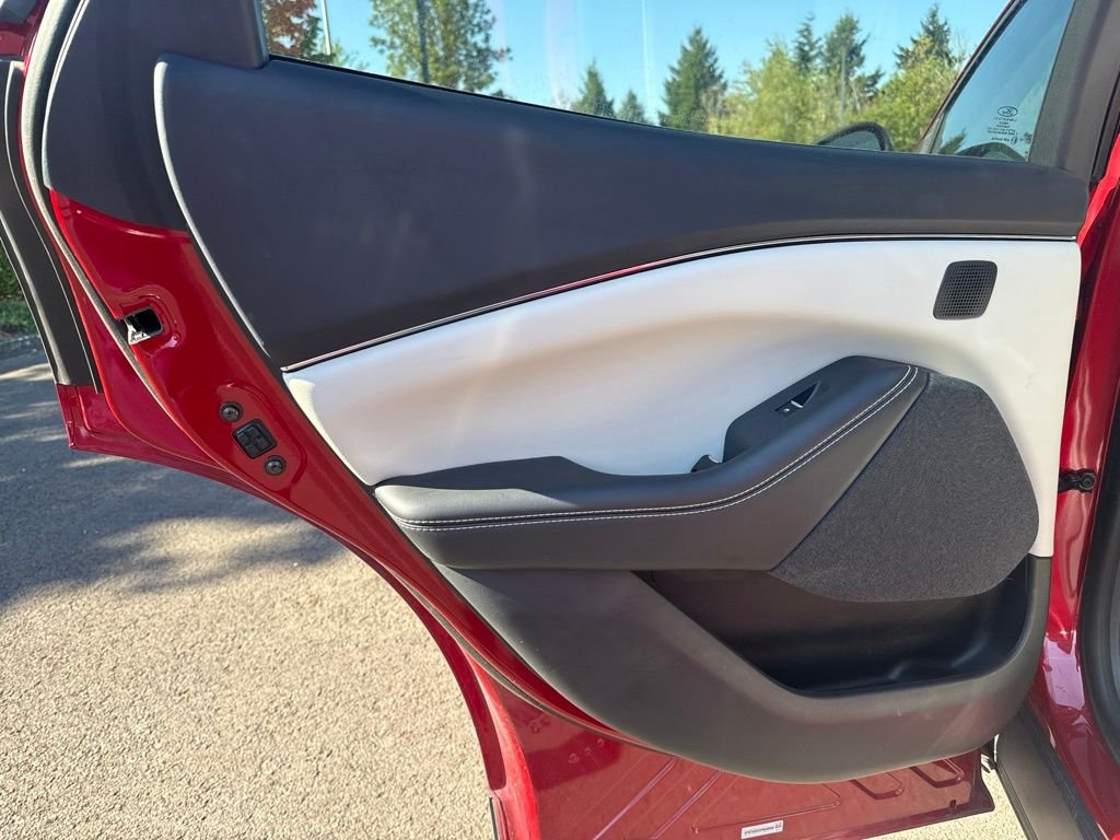 Used 2023 Rapid Red Metallic Tinted Clearcoat Ford Premium image 20