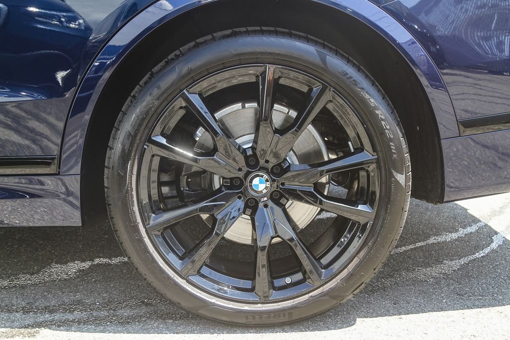 Used 2026 Tanzanite Blue II Metallic BMW xDrive40i image 8