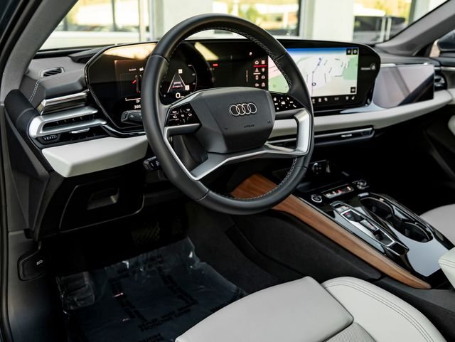 Used 2025 Horizon Blue Metallic Audi  image 18