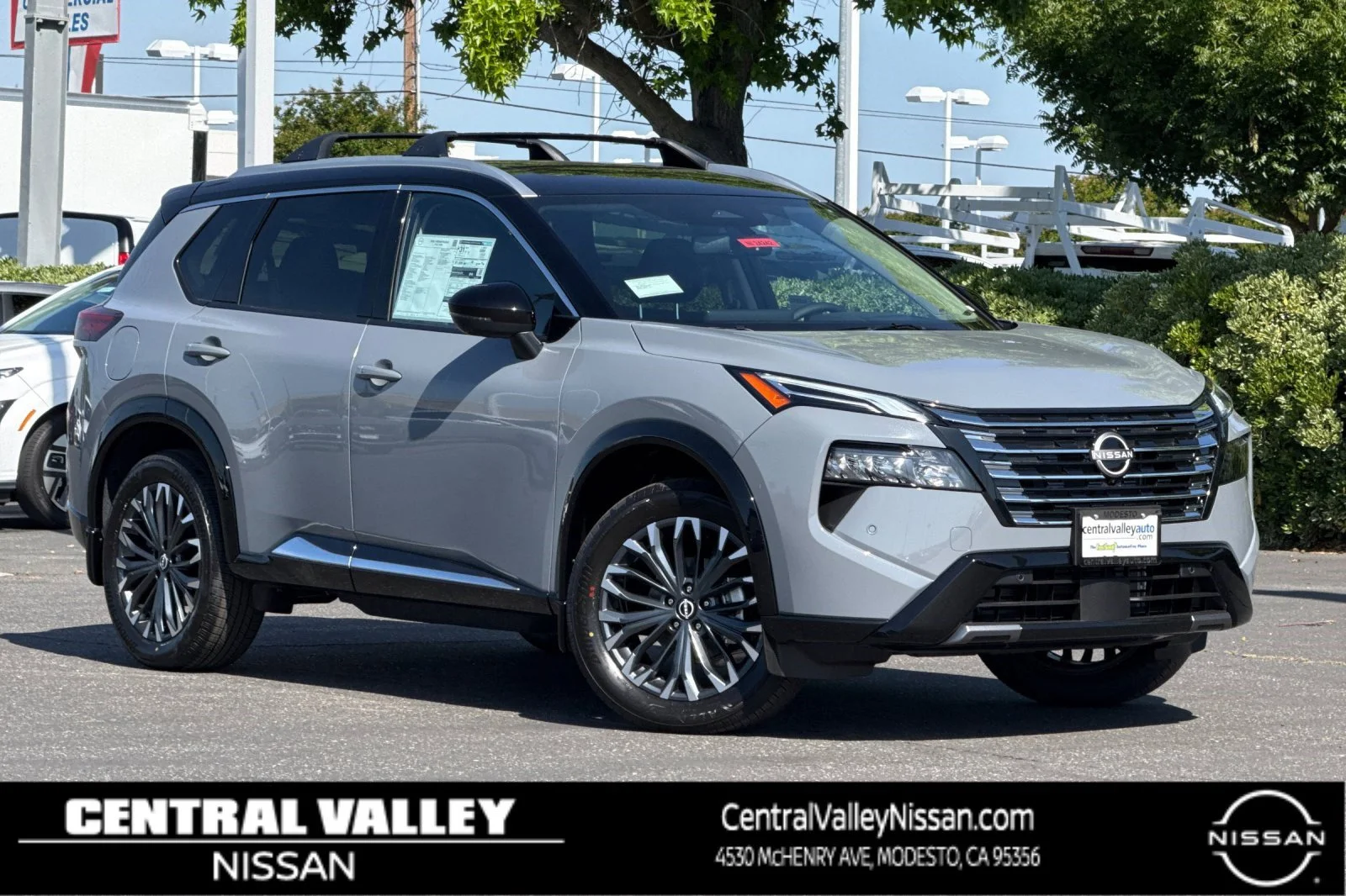 2026 Nissan Rogue Platinum AWD's photo