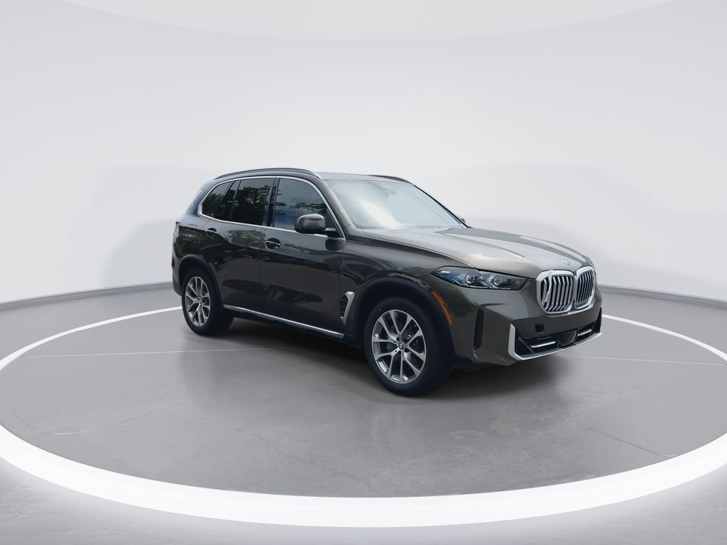 New 2026 Manhattan Green Metallic BMW xDrive40i image 5