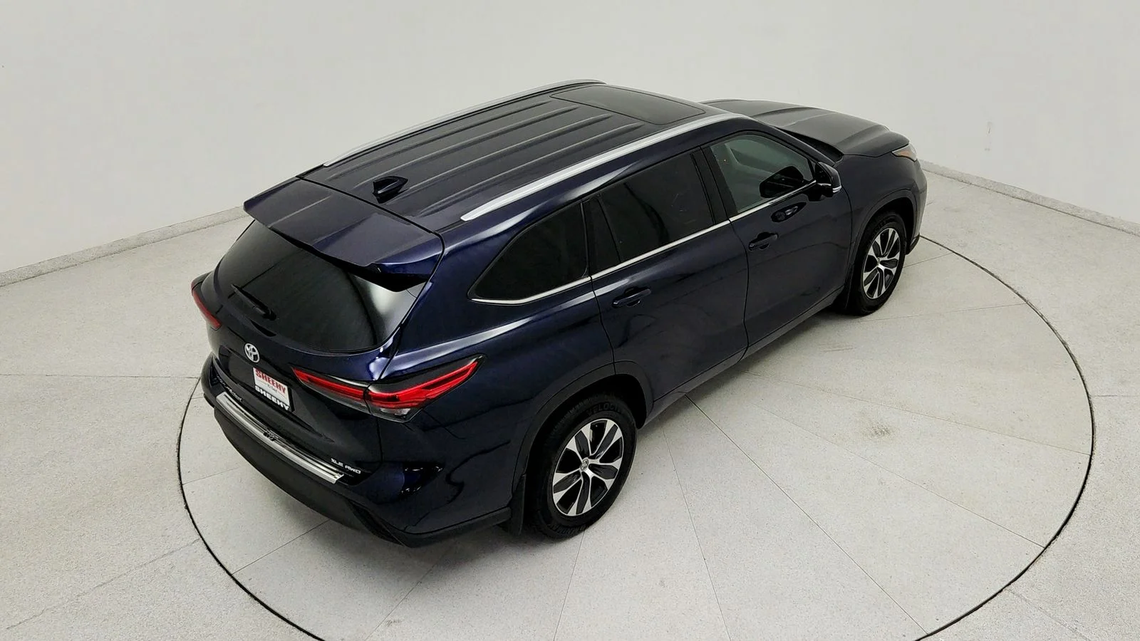 Used 2022  Toyota XLE image 19
