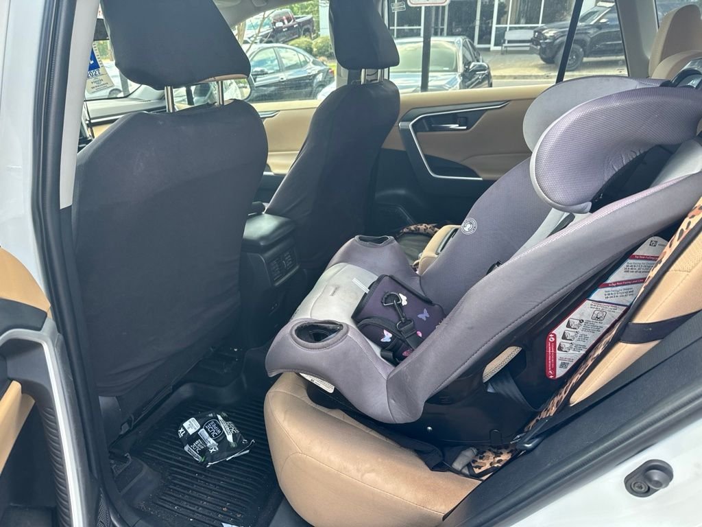 Used 2023 White Toyota XLE image 4