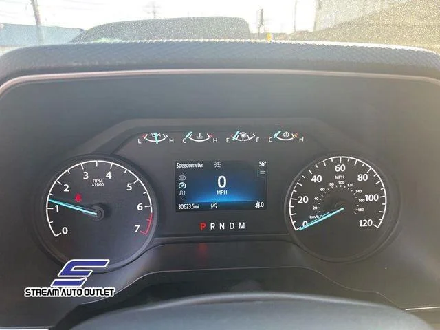 Used 2023 Black Ford XLT image 29