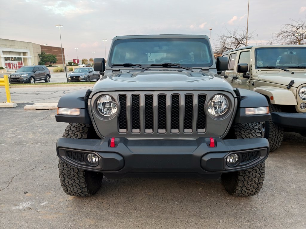 Used 2023 Gray Jeep Rubicon image 7