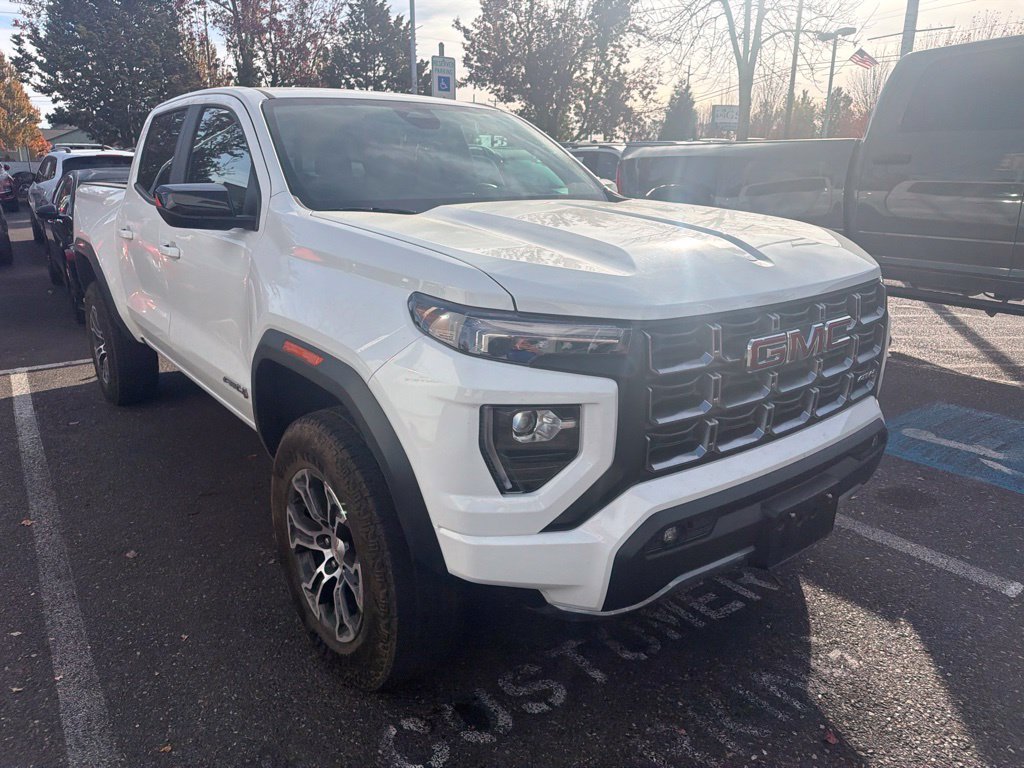 2025 GMC Canyon AT4