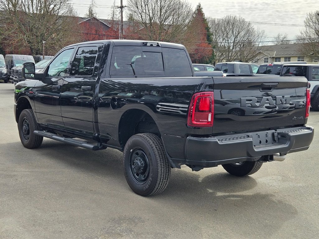New 2025 Diamond Black Crystal Pearl-Coat Exterior Paint RAM Tradesman image 5