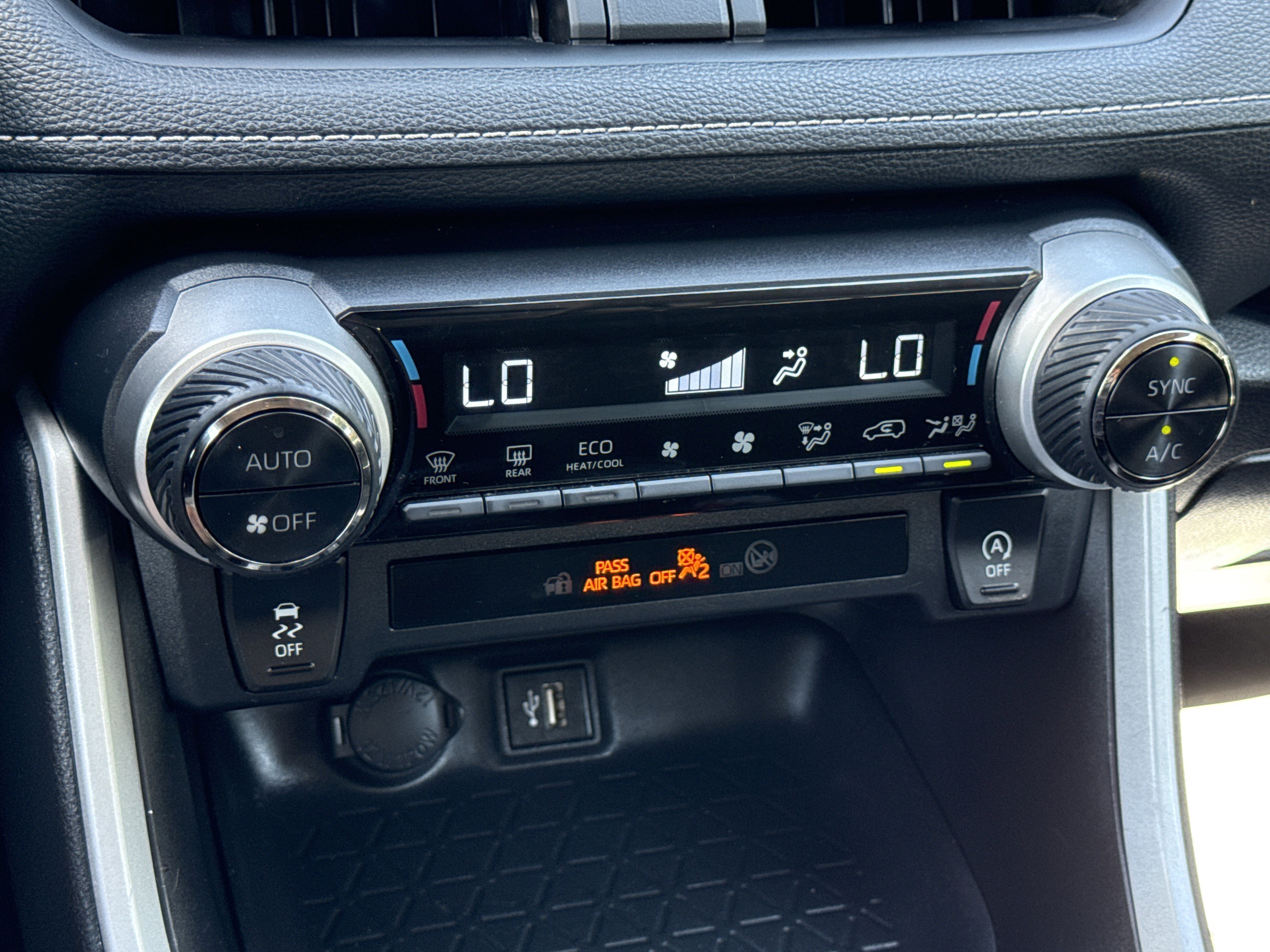 Used 2024 Ice Cap Toyota XLE image 25