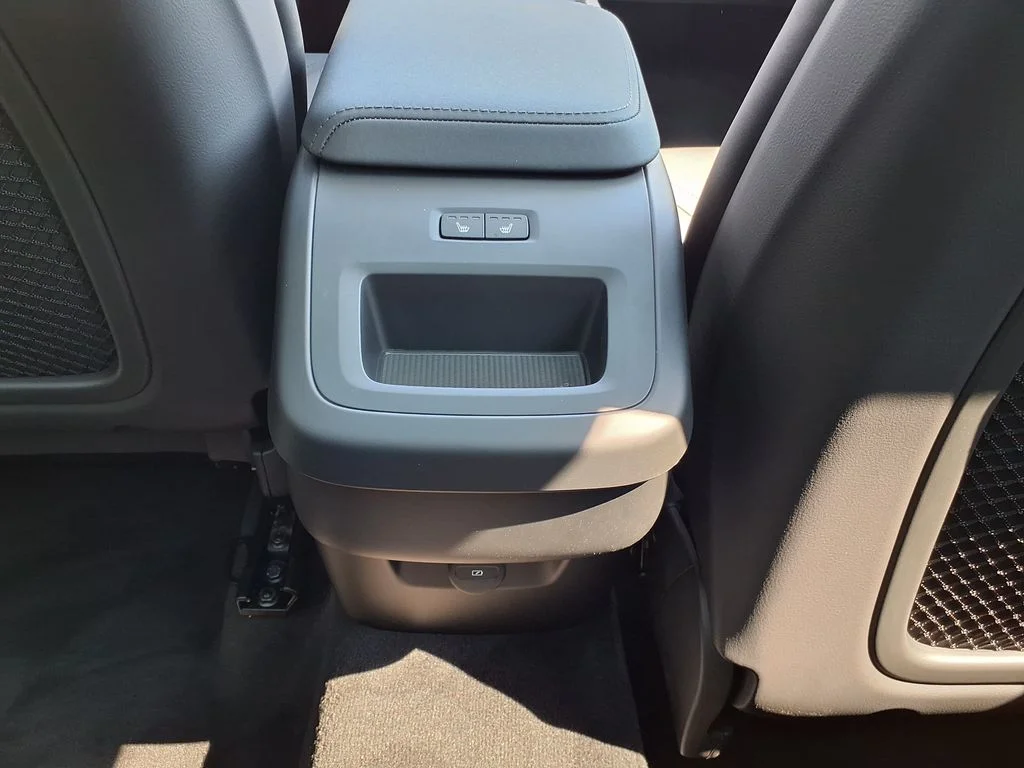 New 2026 Aurora Silver Volvo Plus image 20