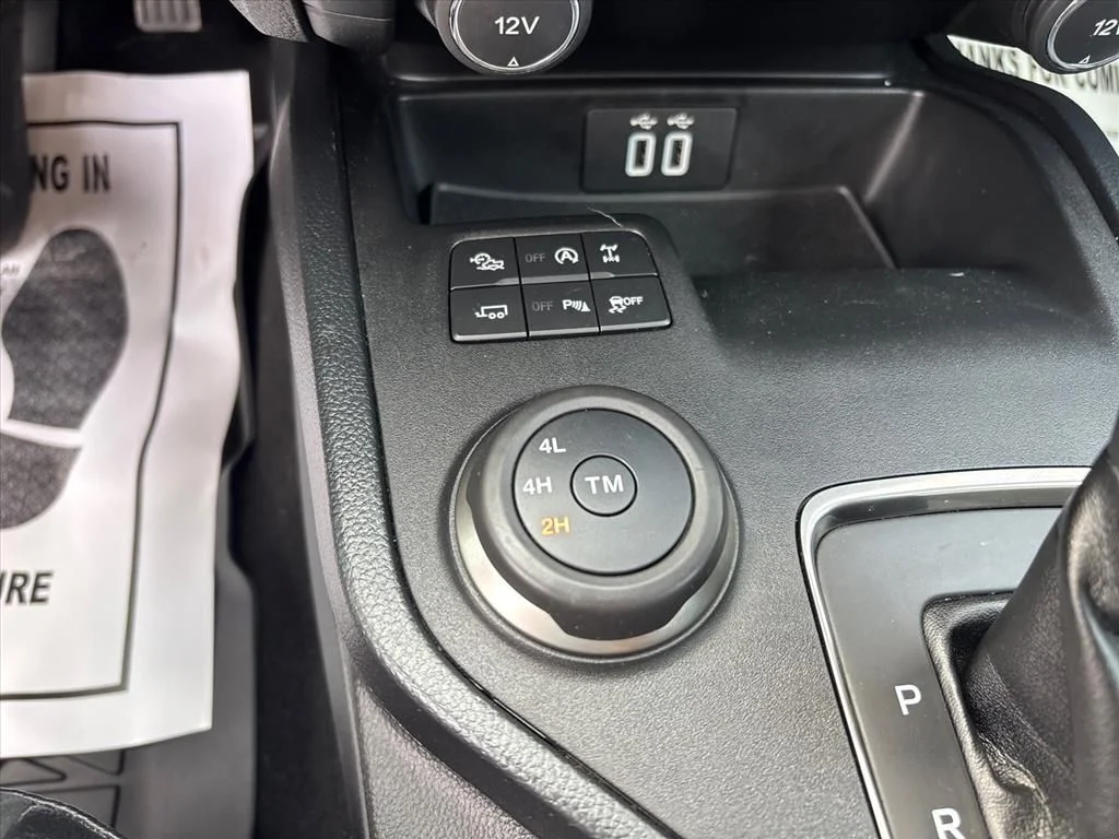 Used 2021 Black Ford Lariat image 35