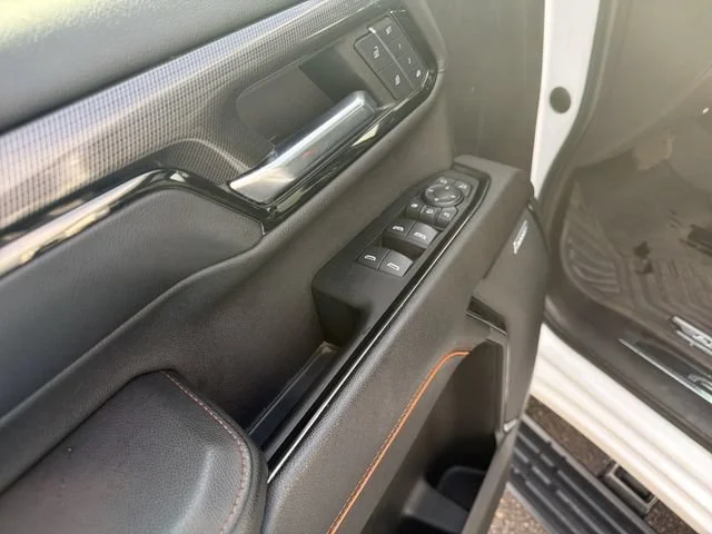 Used 2024 Summit White GMC AT4 image 13