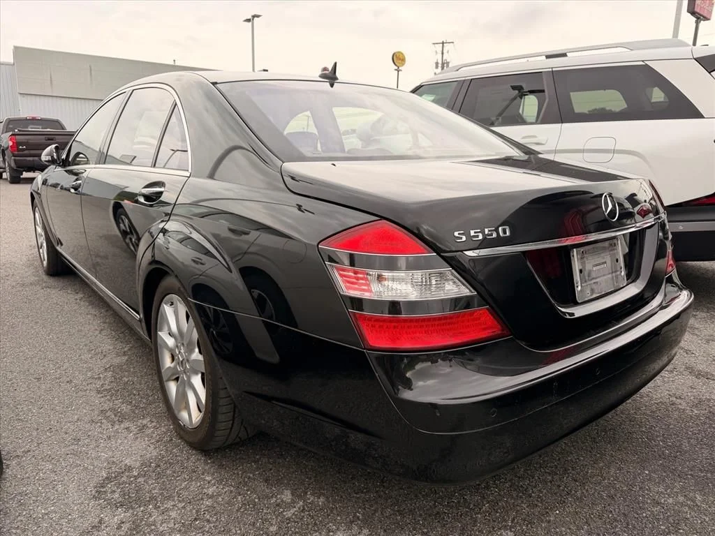 Used 2007 Black Mercedes-Benz S 550 image 9
