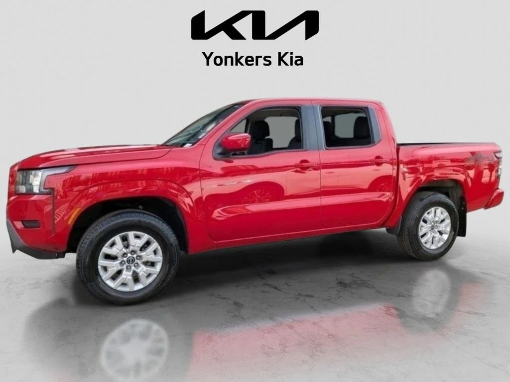 Used 2023 Red Nissan SV image 10