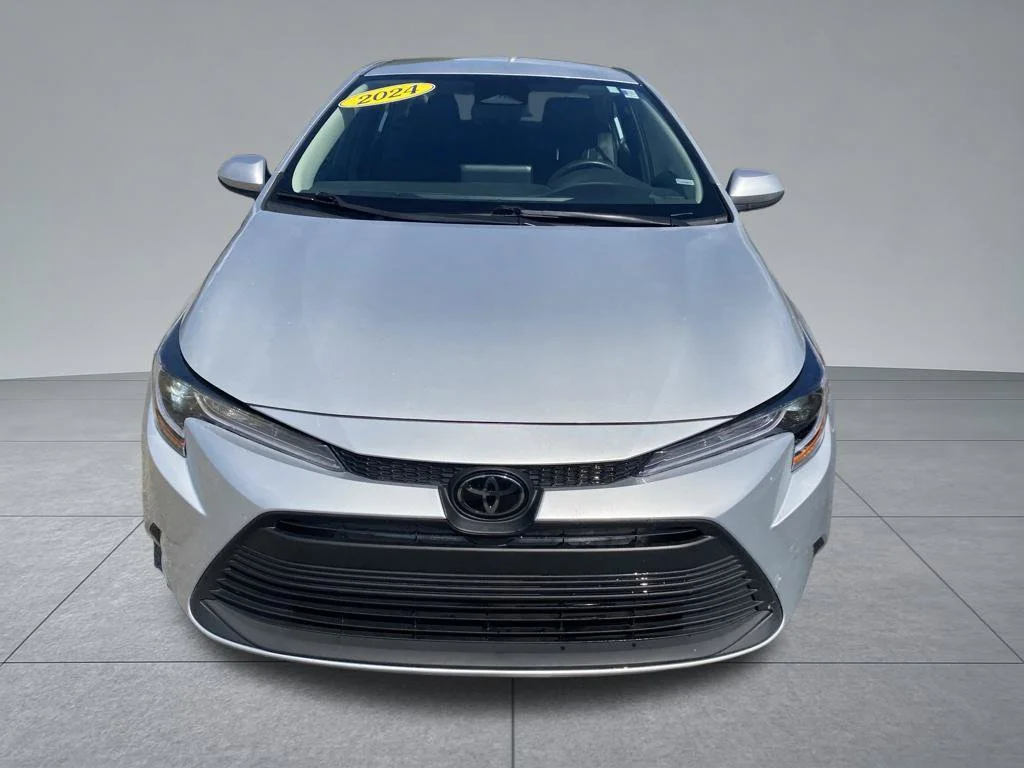 Used 2024 Silver Toyota LE image 18