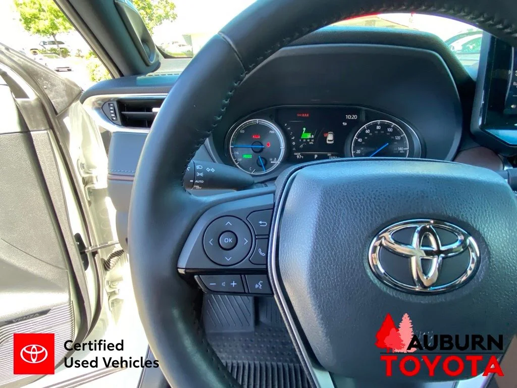 Certified Used 2021 Blizzard Pearl Toyota Limited image 38