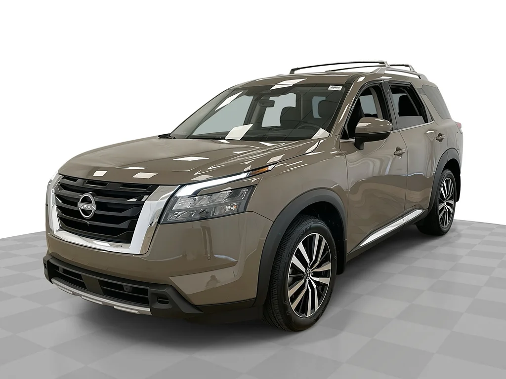 Used 2025 TAN Nissan Platinum image 1